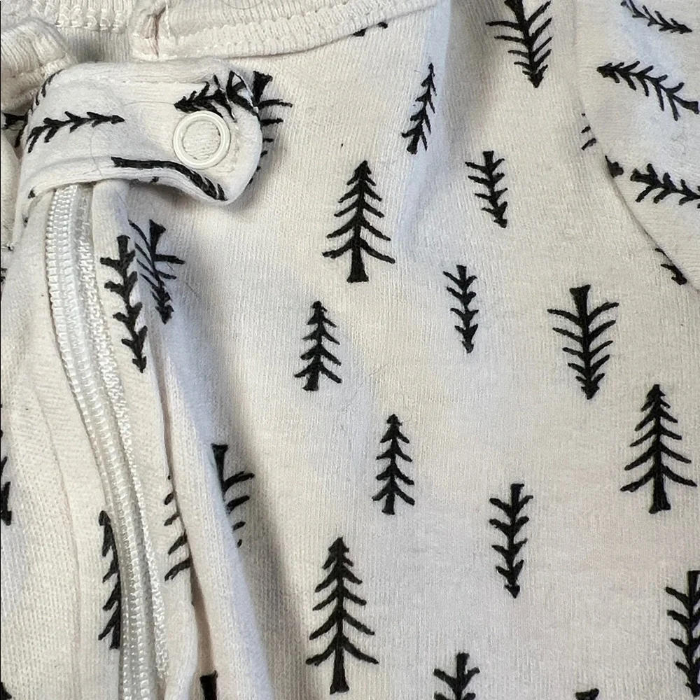 Baby Onesie/Footies Cream with Black Tree Pattern Sz 9m